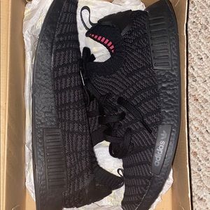 NMD R1 STLT PK